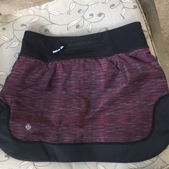 LuLuLemon Skort - Picture 2 of 2